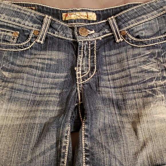 Bke womens shorts - Picture 1 of 4